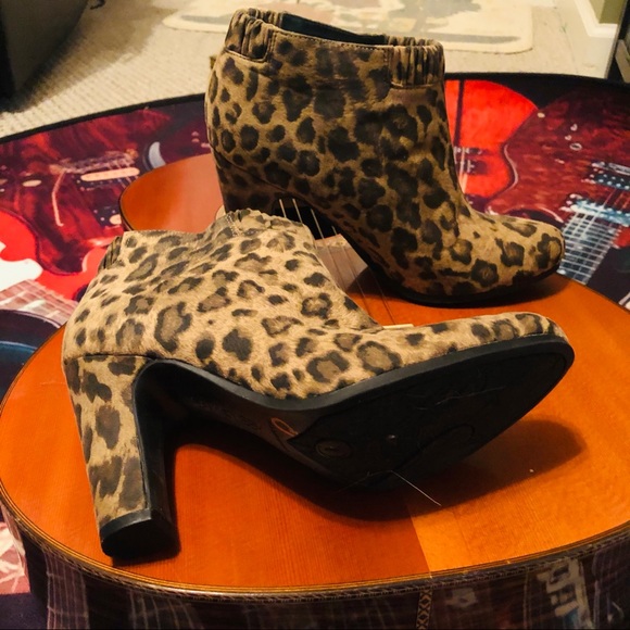 SALE!!! Hot Sam&Libby Leopard Ankle Booties! Size 7 - Picture 5 of 10
